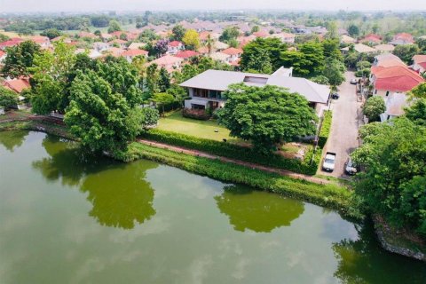 House in Chiang Mai, Thailand 4 bedrooms № 119982 - photo 7