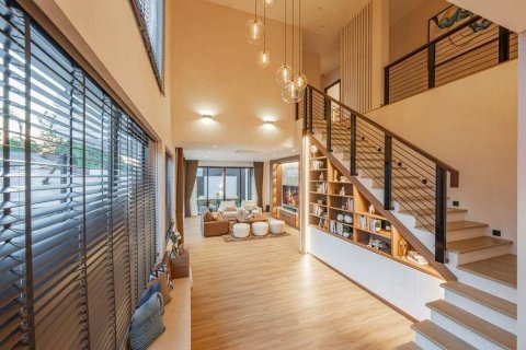 House in Chiang Mai, Thailand 5 bedrooms № 119983 - photo 8