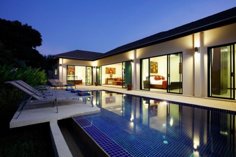 Villa on Nai Harn Beach, Thailand 3 bedrooms № 223304
