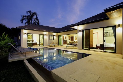 Villa sur Nai Harn Beach, Thaïlande 4 chambres № 223303