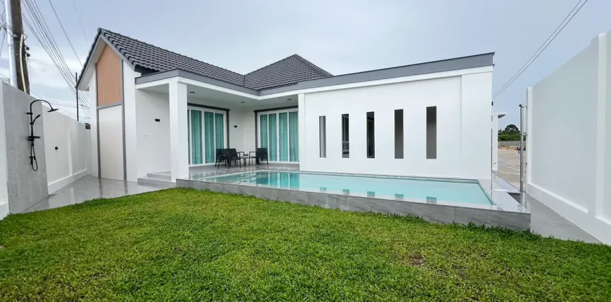 Casa de 3 dormitorios en Pattaya, Tailandia № 210626