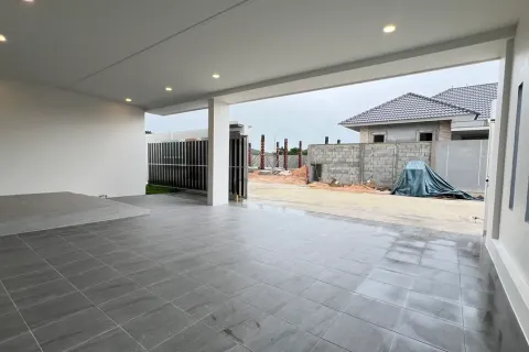 Casa de 3 dormitorios en Pattaya, Tailandia № 210626 - foto 19