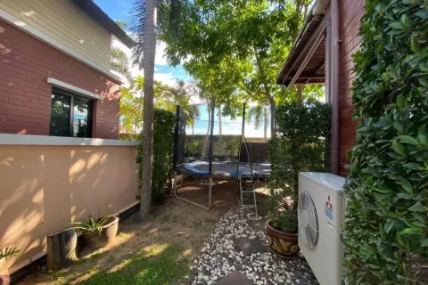 Casa de 3 dormitorios en Pattaya, Tailandia № 210625 - foto 29