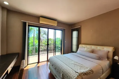 Casa de 3 dormitorios en Pattaya, Tailandia № 210625 - foto 25