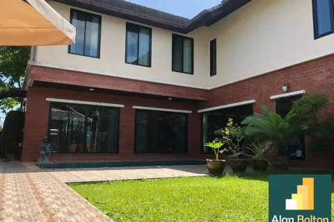 Casa de 3 dormitorios en Pattaya, Tailandia № 210625 - foto 3