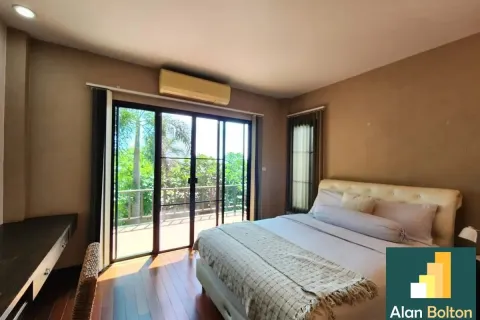 Casa de 3 dormitorios en Pattaya, Tailandia № 210625 - foto 14