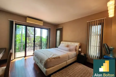 Casa de 3 dormitorios en Pattaya, Tailandia № 210625 - foto 15