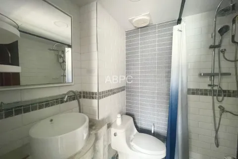 Condo on Jomtien Beach, Pattaya, Thailand, 1 bedroom № 210627 - photo 4