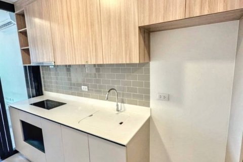 Condo in Bangkok, Thailand, 1 bedroom  № 116950 - photo 9