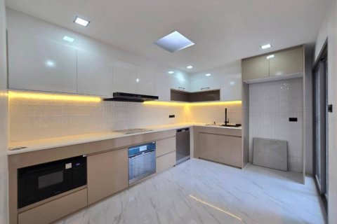 Villa in Chalong, Thailand 4 bedrooms № 116953 - photo 3