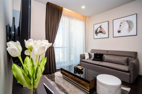 Condo in Bangkok, Thailand, 1 bedroom  № 180515 - photo 5