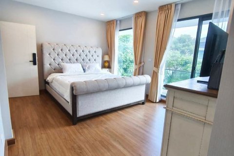 Maison à Saphan Sung, Bangkok, Thaïlande 4 chambres № 154732 - photo 2