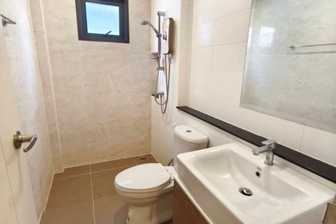 Maison à Saphan Sung, Bangkok, Thaïlande 4 chambres № 154732 - photo 14