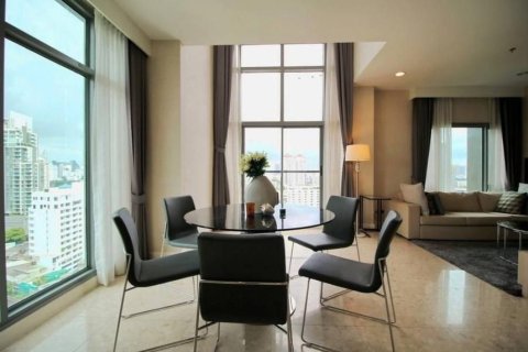 Condo in Khlong Toei, Bangkok, Thailand, 2 bedrooms  № 154733 - photo 3