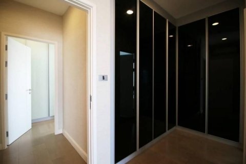 Condo in Khlong Toei, Bangkok, Thailand, 2 bedrooms  № 154733 - photo 7