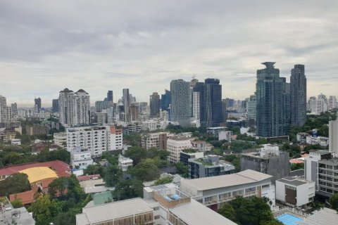 Condo in Khlong Toei, Bangkok, Thailand, 2 bedrooms  № 154733 - photo 17