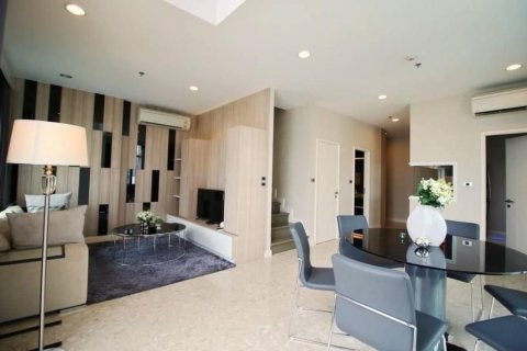 Condo in Khlong Toei, Bangkok, Thailand, 2 bedrooms  № 154733 - photo 4