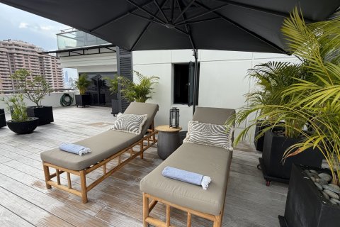 Condo in Sathon, Bangkok, Thailand, 4 bedrooms № 154736 - photo 14