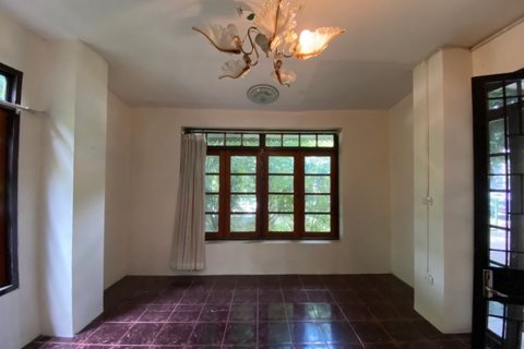 House in Chiang Mai, Thailand 4 bedrooms № 113926 - photo 2