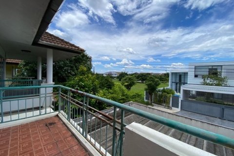 House in Chiang Mai, Thailand 4 bedrooms № 113926 - photo 23