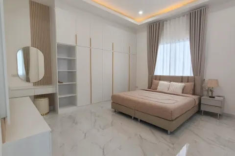 Casa de 3 dormitorios en Pattaya, Tailandia № 212262 - foto 12