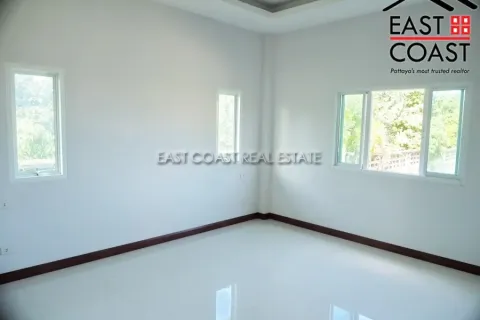 Casa de 2 dormitorios en Pattaya, Tailandia № 212263 - foto 14