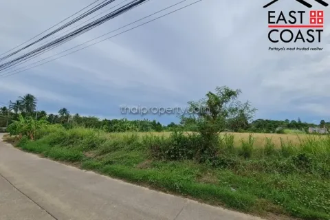 Terreno en Pattaya, Tailandia № 212267 - foto 4