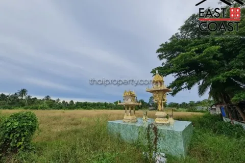Terreno en Pattaya, Tailandia № 212267 - foto 11