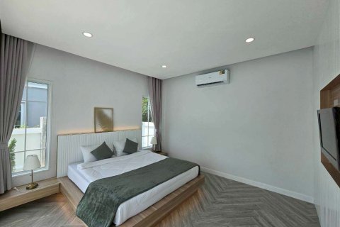 House in Cha-am, Thailand 3 bedrooms № 171240 - photo 6