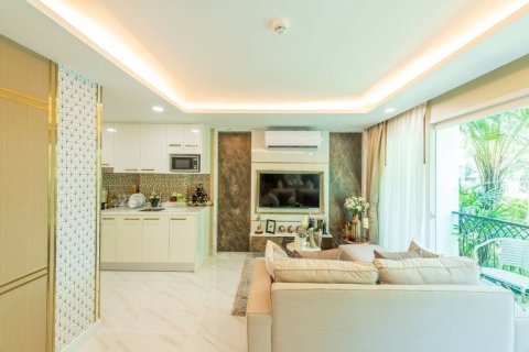 Condo in Pattaya, Thailand, 2 bedrooms  № 171242 - photo 11