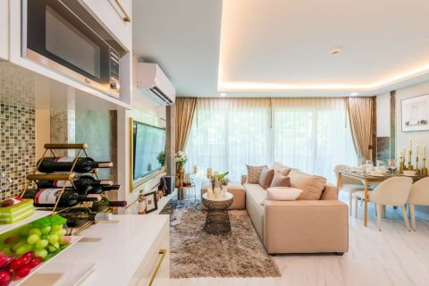 Condo in Pattaya, Thailand, 2 bedrooms  № 171242