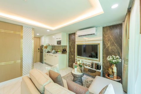 Condo in Pattaya, Thailand, 2 bedrooms  № 171242 - photo 9