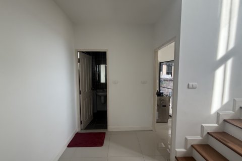 House in Chiang Mai, Thailand 4 bedrooms № 154716 - photo 8