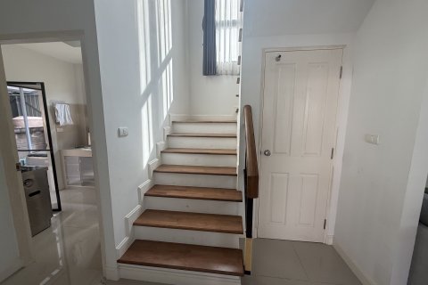 House in Chiang Mai, Thailand 4 bedrooms № 154716 - photo 7