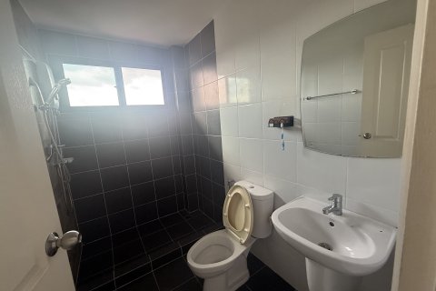 House in Chiang Mai, Thailand 4 bedrooms № 154716 - photo 15