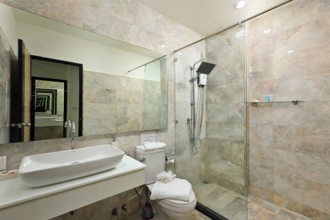 Condo in Phuket, Thailand, 2 bedrooms № 154720 - photo 18