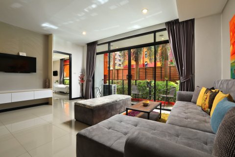Condo in Phuket, Thailand, 2 bedrooms № 154720 - photo 6