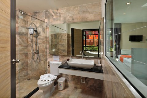 Condo in Phuket, Thailand, 2 bedrooms № 154720 - photo 17