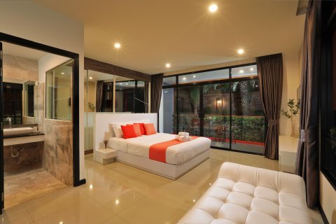 Condo in Phuket, Thailand, 2 bedrooms № 154720 - photo 4