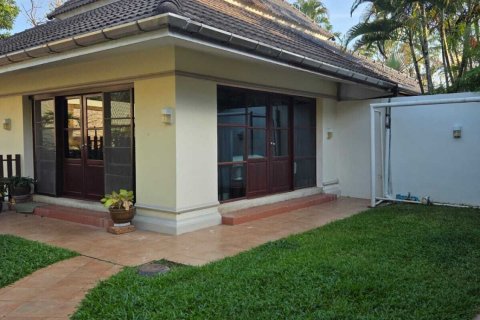 Villa in Kathu, Thailand 4 bedrooms № 154721 - photo 8