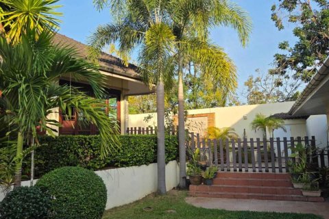 Villa in Kathu, Thailand 4 bedrooms № 154721 - photo 7