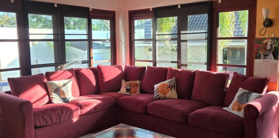 Villa in Kathu, Thailand 4 bedrooms № 154721