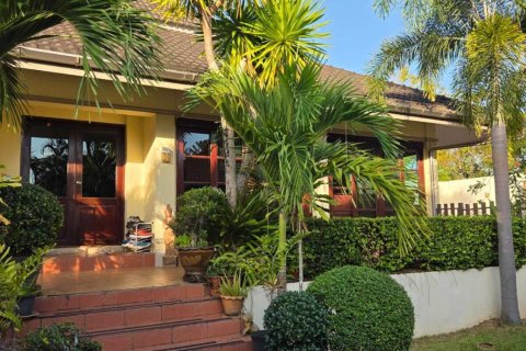 Villa in Kathu, Thailand 4 bedrooms № 154721 - photo 6