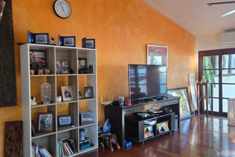 Villa in Kathu, Thailand 4 bedrooms № 154721 - photo 2