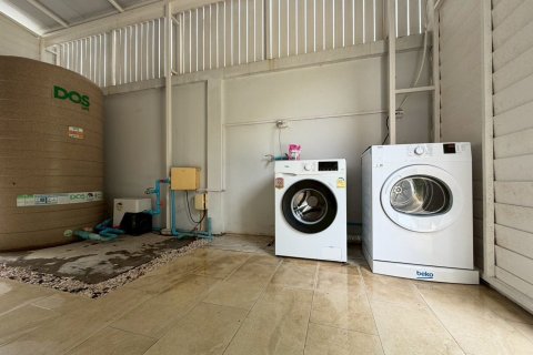 Villa in Chiang Mai, Thailand 5 bedrooms № 160367 - photo 11