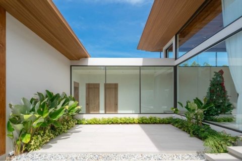 Villa in Phuket, Thailand 5 bedrooms № 160368 - photo 8
