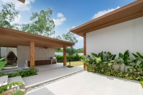 Villa in Phuket, Thailand 5 bedrooms № 160368 - photo 12