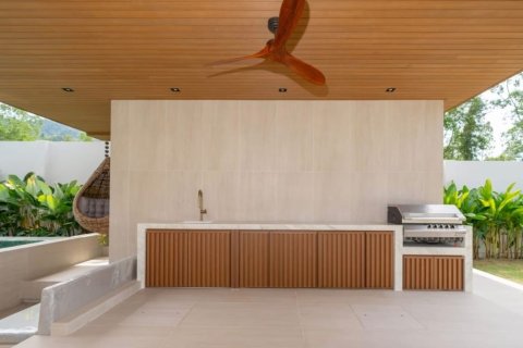 Villa in Phuket, Thailand 5 bedrooms № 160368 - photo 22
