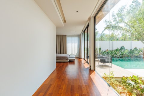 Villa in Phuket, Thailand 5 bedrooms № 160368 - photo 18