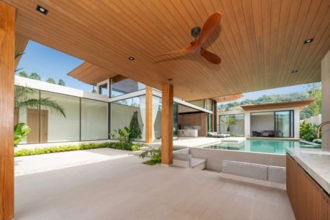 Villa in Phuket, Thailand 5 bedrooms № 160368 - photo 13